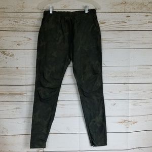Rag & Bone Camo Print Denny Jogger Pants. 